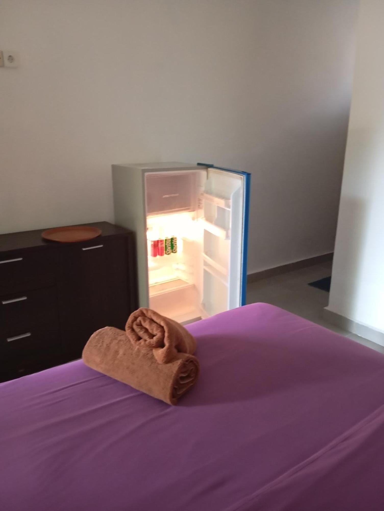 Belong Home Stay Lembongan Екстер'єр фото