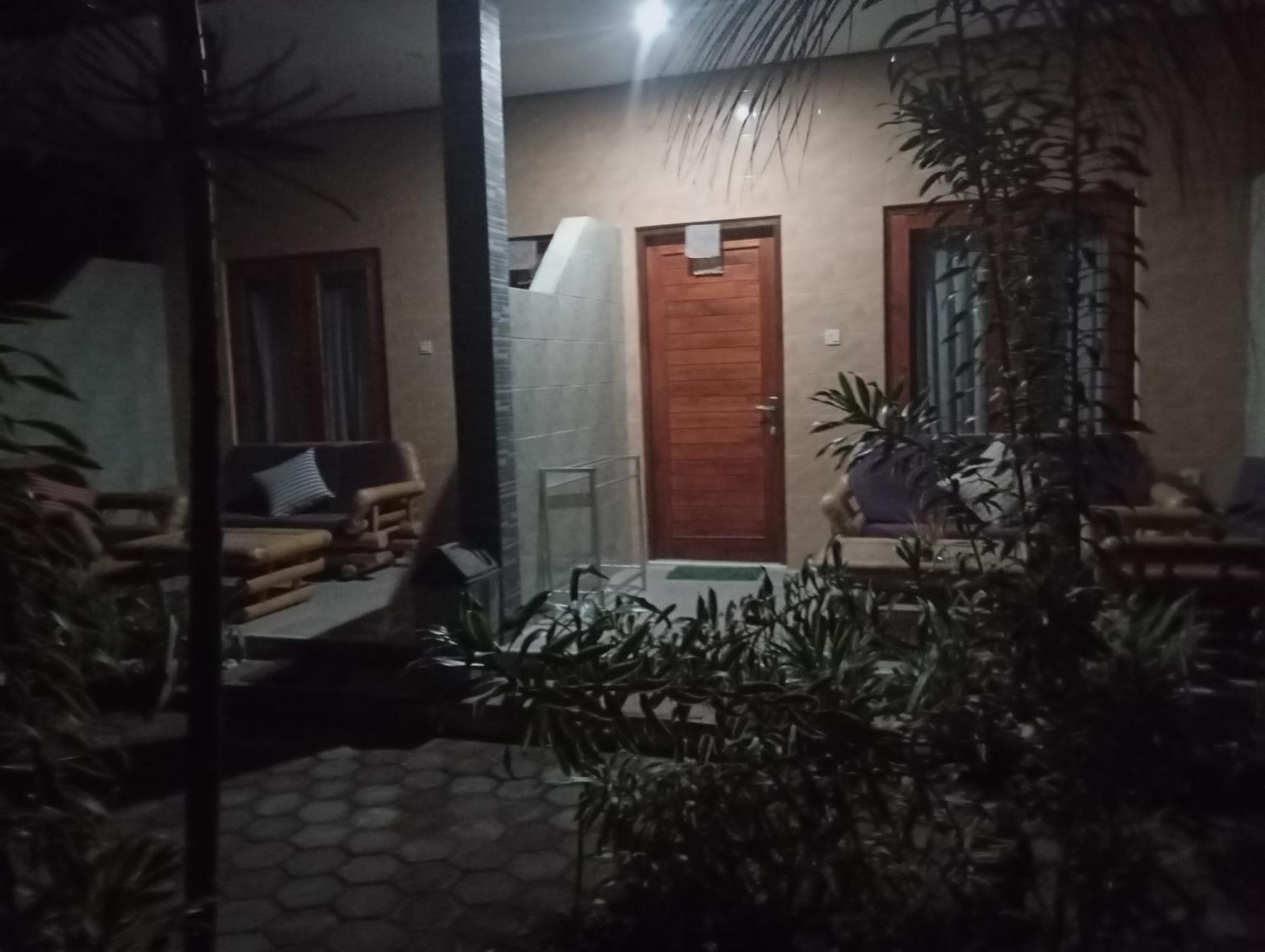 Belong Home Stay Lembongan Екстер'єр фото