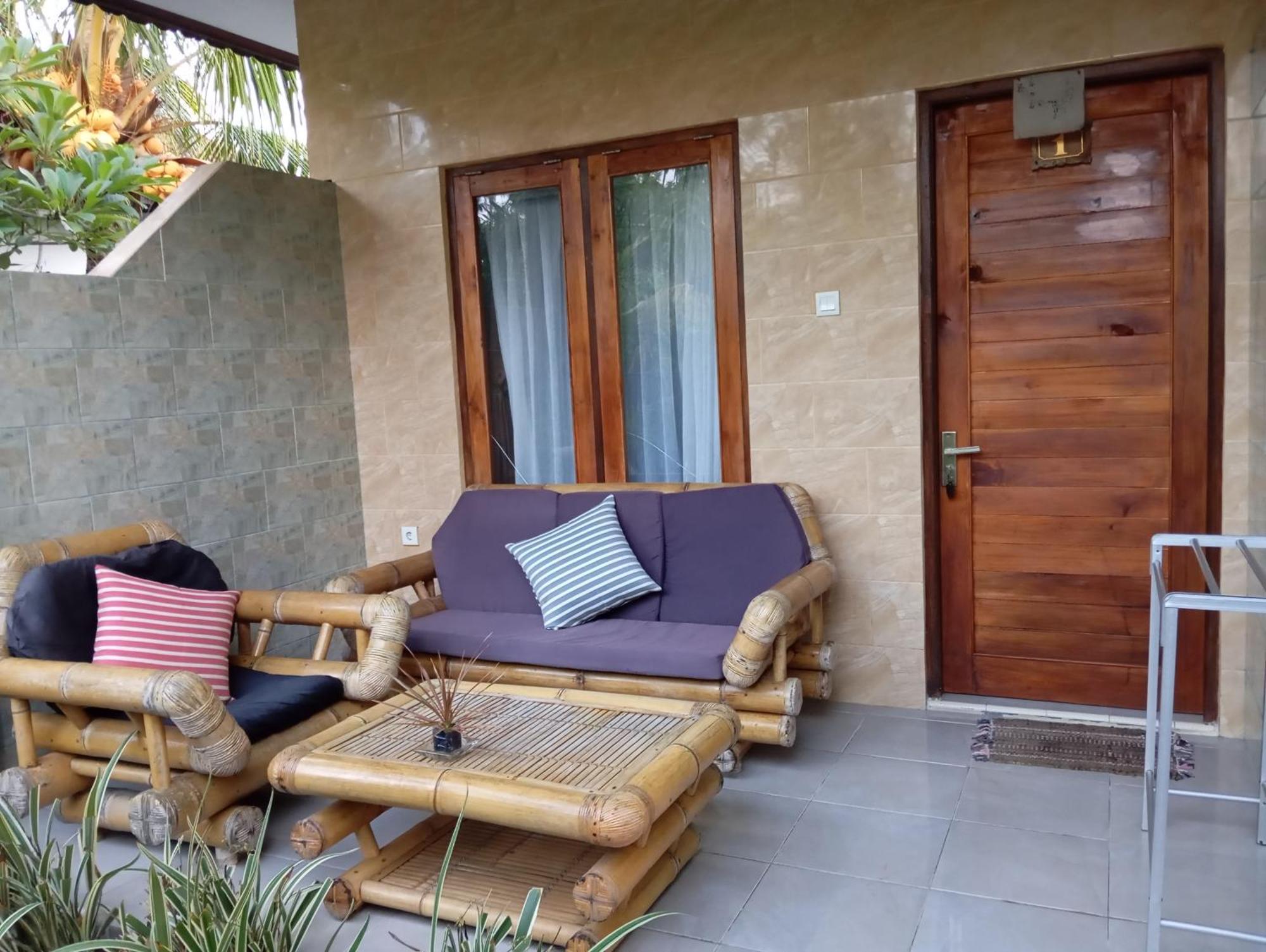 Belong Home Stay Lembongan Екстер'єр фото