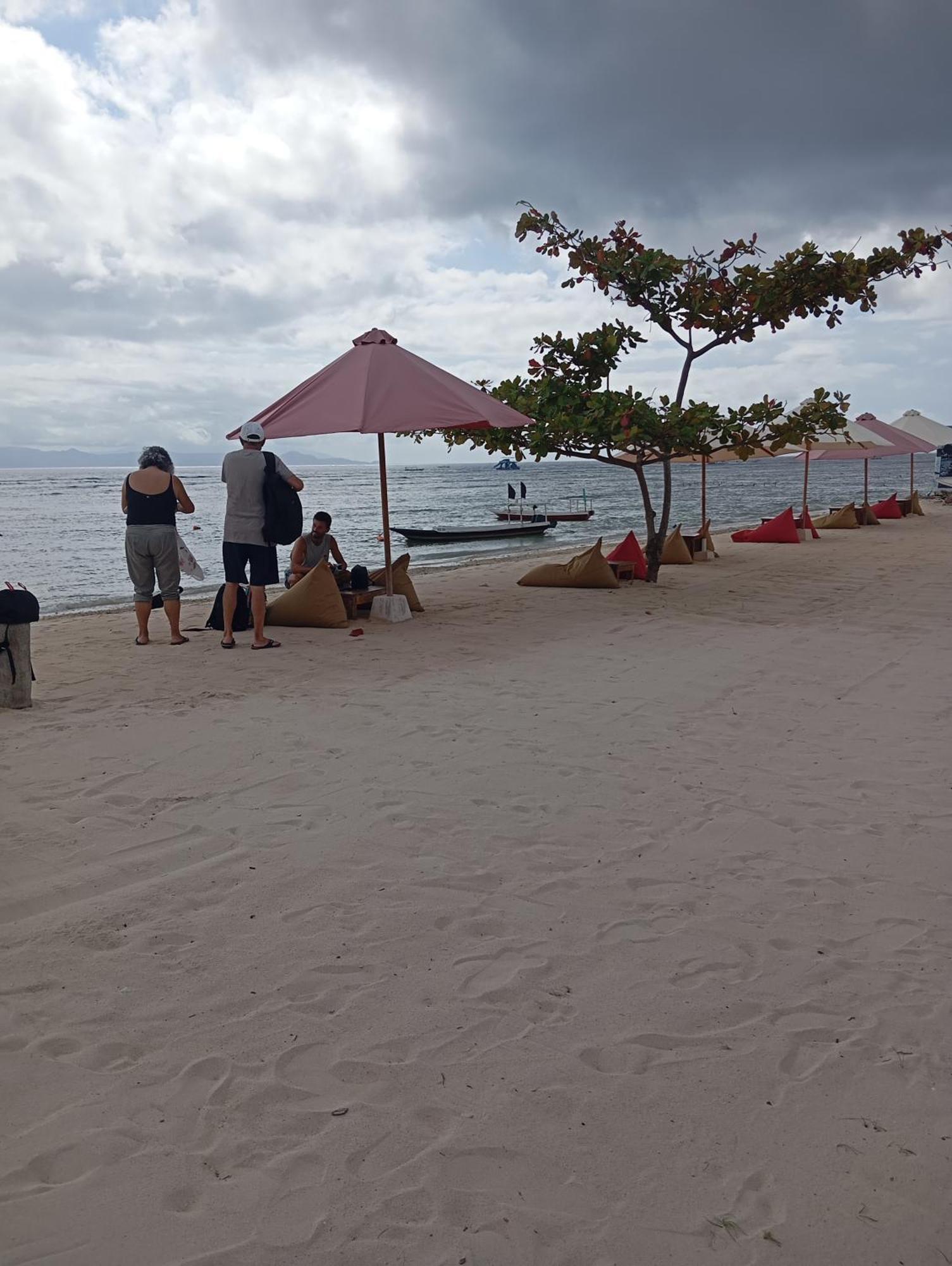 Belong Home Stay Lembongan Екстер'єр фото
