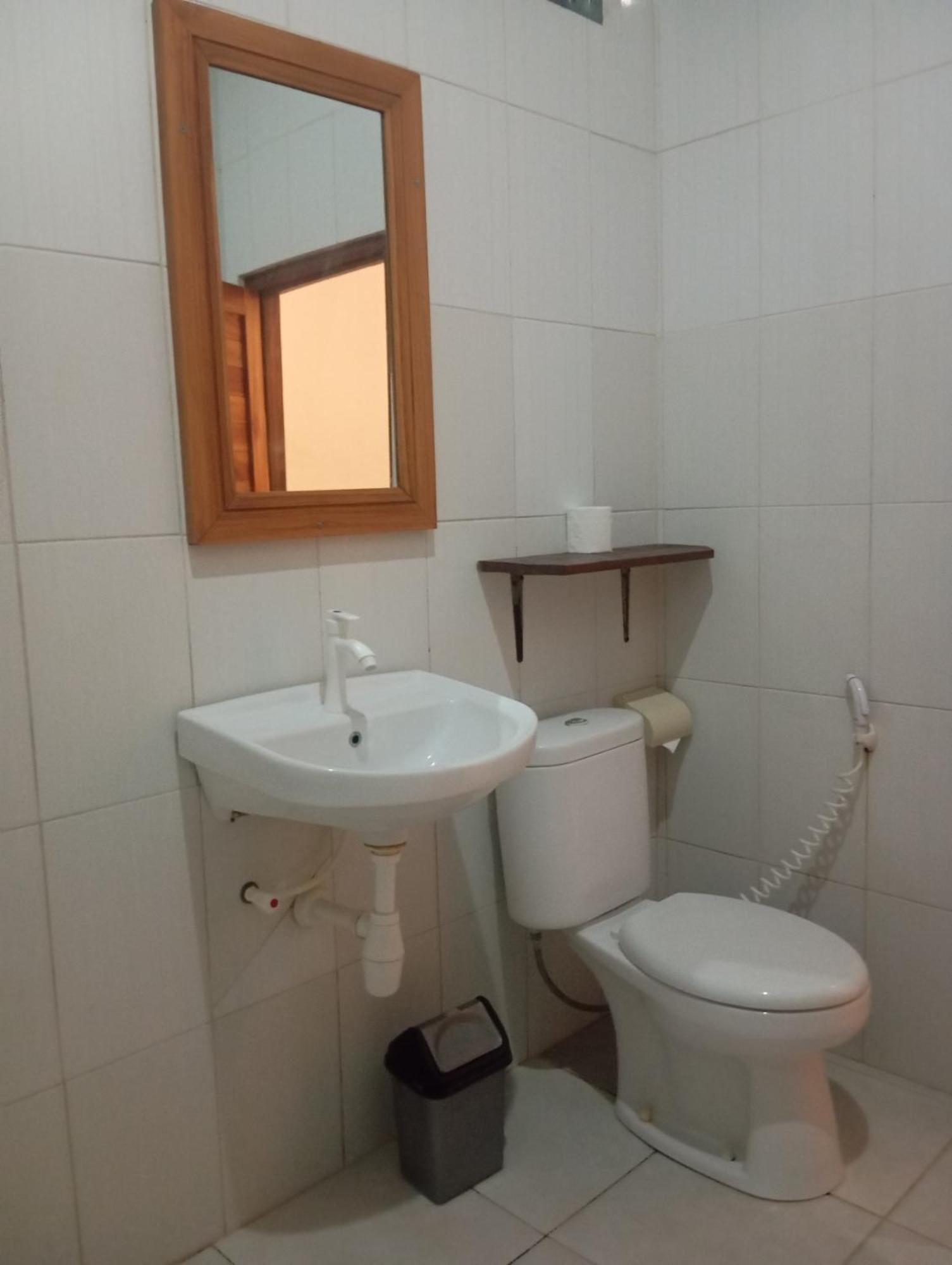 Belong Home Stay Lembongan Екстер'єр фото